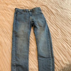 Women’s jeans